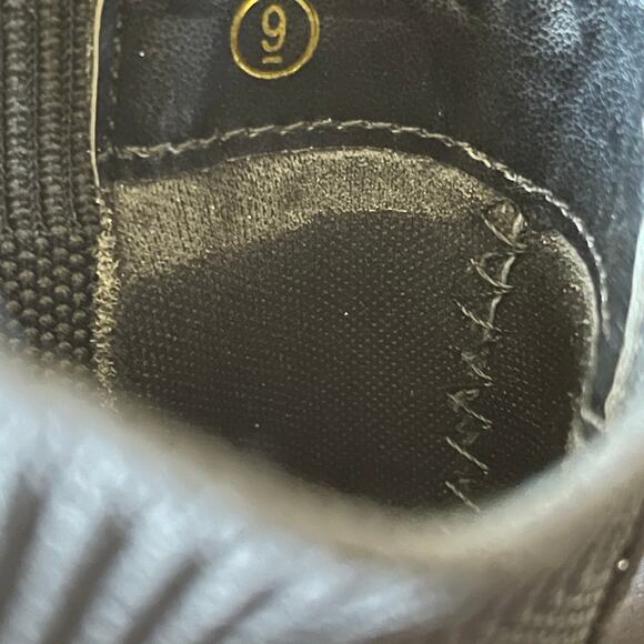 NWB Black Stretchy Pull on Sock Boots Size 9 - Picture 11 of 11